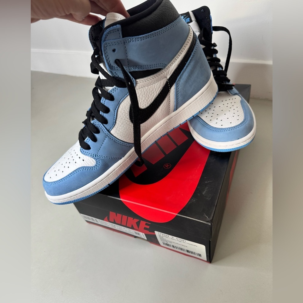 Air Jordan 1 Retro High OG “University Blue” – Size 10, Worn Once